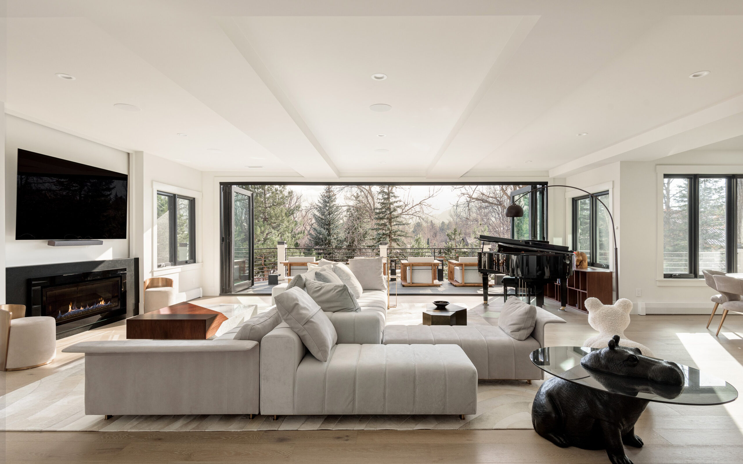 How to Master Sourcing Custom Furniture from China for Luxury Hotels: Complete Guide